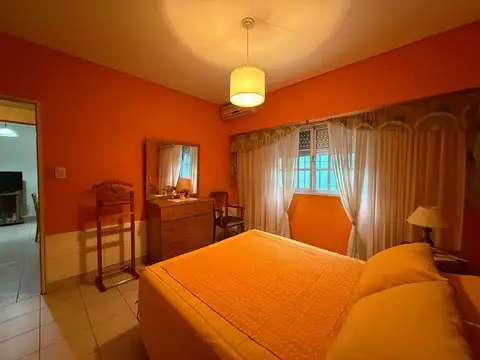 VENTA PH 3 AMB AMPLIO SIN EXPENSAS PATIO CASEROS