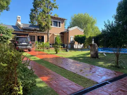 Venta Casa Quinta en Monte Grande/Pileta climatizada