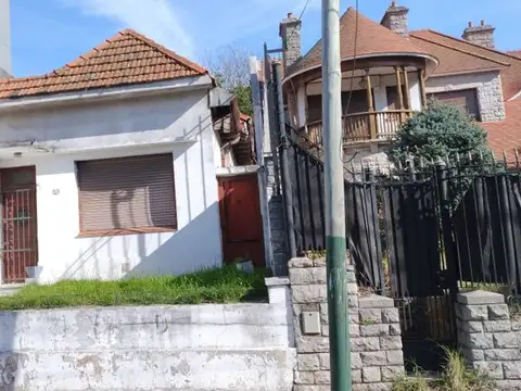 Avenida Hipólito Yrigoyen 7000