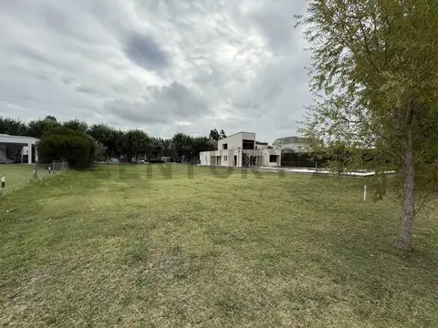 Lote 1.054 m2 Haras del Sur II oportunidad