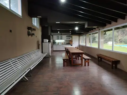 6.006 m² de Quinta con Quincho y Piscina, Tristán Suárez.