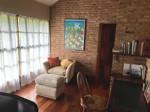 Casa en venta en Golf Club Argentino con 4 dormitorios y pileta