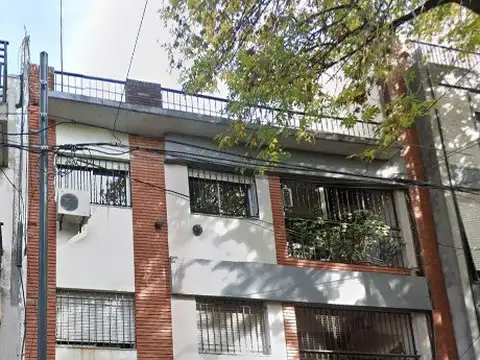 Departamento tipo casa 3 ambientes con terraza segundo piso x ascensor