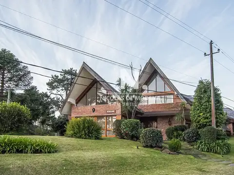 Casa en Alquiler Temporal de 7 dormitorios