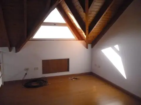 Casa 2 ambientes con 1 baño