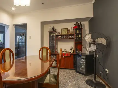 Casa 3 ambientes con 2 baños