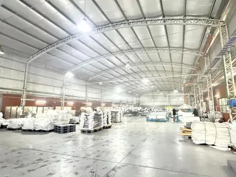 Galpon en Venta 350  mts Frente