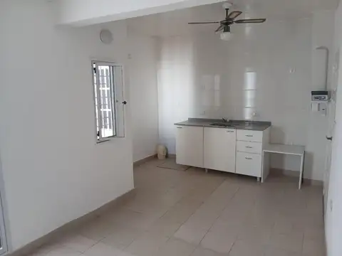 Oficina en Alquiler en Pilar, $ 480.000
