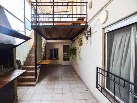 VENTA CASA 3 DORMITORIOS COCHERA Y LOCAL COMERCIAL