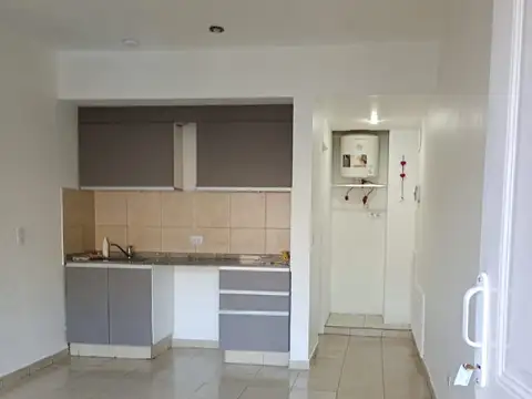 Departamento en Alquiler. IMPECABLE ESTADO.