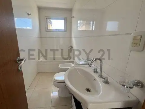 VENTA DEPARTAMENTO 2 AMBIENTES CON BALCÓN ATERRAZADO