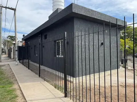 SE ALQUILA CASA EN BARRIO ESCOBAR