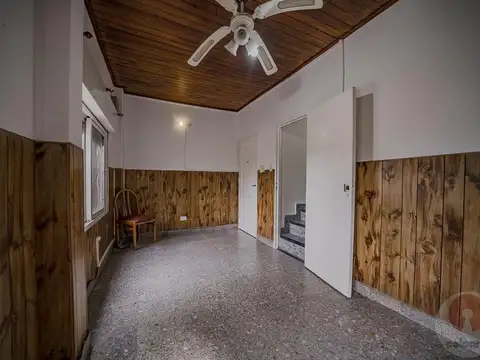 Depto Tipo Casa en Venta 50 años