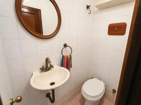 Chalet 6 ambientes de categoria en venta en Ramos Mejia