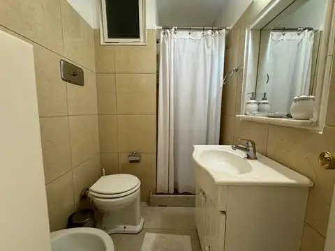 Departamento 4 ambientes con 2 baños