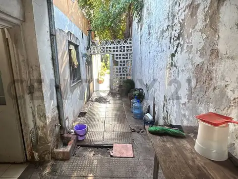 Bautista Alberdi 1600, Piso 0