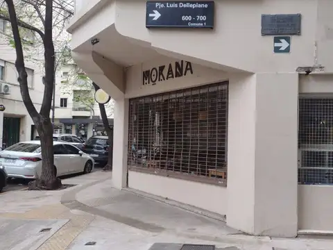 Local en esquina 70 m² en PB con gran vidriera – Tribunales