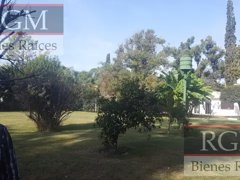 Casa en Venta con 2 cocheras