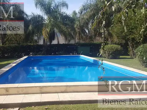 Casa 6 ambientes con 2 baños