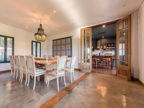 Venta casa 5 amb 1 HA La Macarena pileta crédito