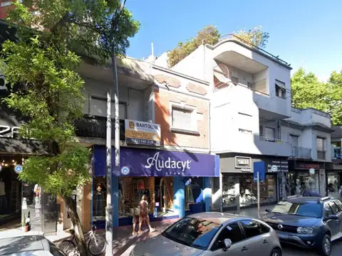 Depto Tipo Casa en Venta de 4 ambientes