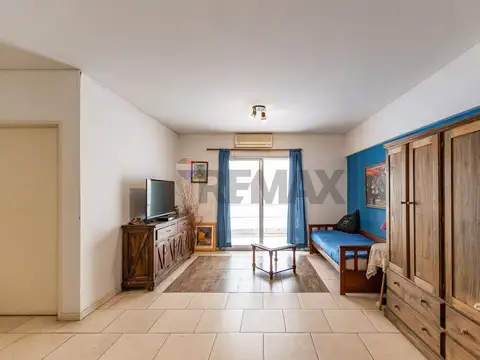 DEPTO 2 AMB VENTA C/COCHERA APTO PROFESIONAL