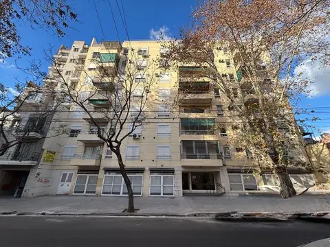 Departamento 3 ambientes con balcón, Velez Sarsfield, con amenities.