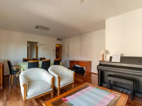 Departamento en Alquiler con 1 cocheras