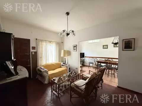 Casa 3 ambientes con 1 baño