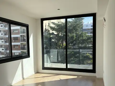 Vidal 1900, Piso 8