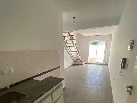 Departamento en venta de 1 dormitorio en República de la Sexta