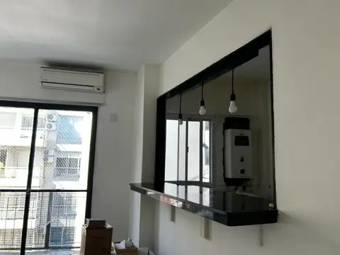 Departamento de tres ambientes en alquiler en Recoleta