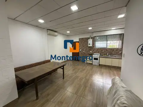 Local en Jose León Suarez