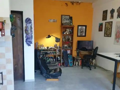 Depto Tipo Casa en Venta 40 años