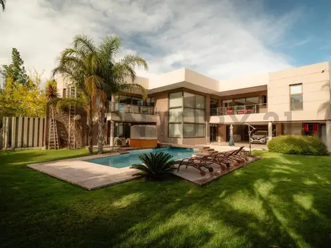 Casa en Venta en Mendoza, USD 1.200.000