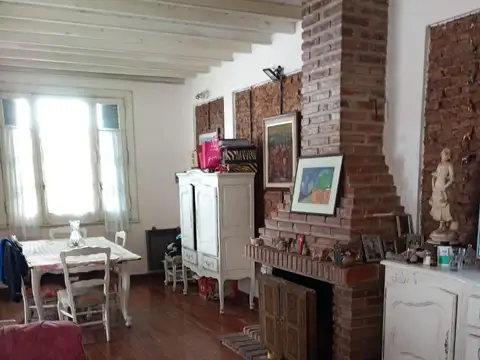 Casa 3 ambientes con 2 baños