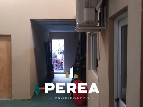 Fábrica - Galpón con oficina y depto