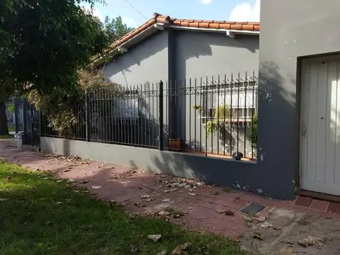 Casa en Venta en Temperley, USD 105.000