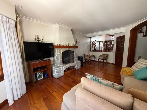 Casa en Venta en Bahía Blanca, USD 245.000