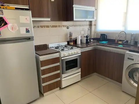 Departamento en Alquiler con 1 cocheras