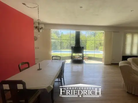 Casa en Venta con 4 cocheras