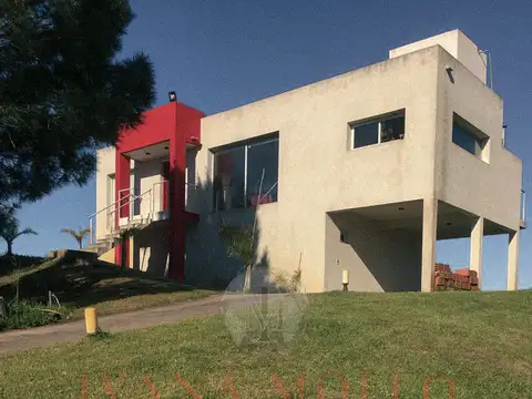 CASA EN COSTA ESMERALDA A LA VENTA - BARRIO DEPORTIVO I - LOTE 161