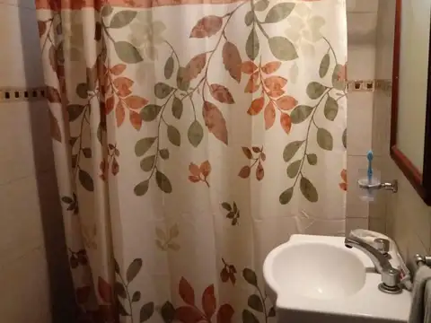 Casa un dormitorio con pileta Roldan