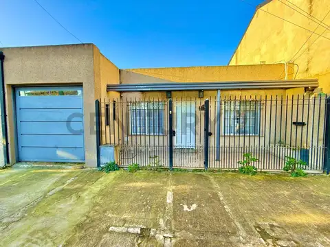 La Pialada 3700, Piso 0