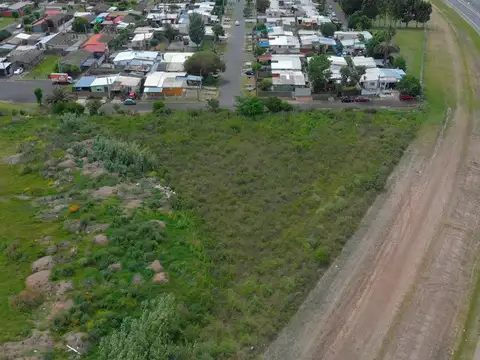 Venta terreno de 1.073m² sobre el By Pass de Pando