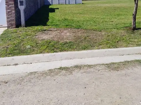 VENTA TERRENO en San Jerónimo del Sauce.-