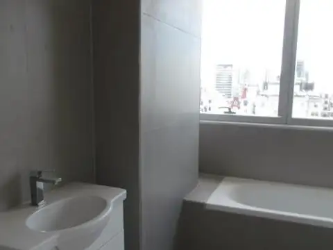 Oficina en Alquiler al Este