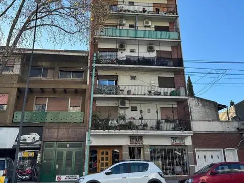 Departamento 3 ambientes amoblado A 3 cuadras del Subte Linea B