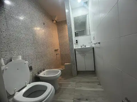 Departamento en Alquiler en Turdera, $ 650.000