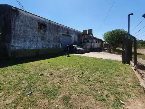 Galpon en Venta en González Catan, USD 170.000